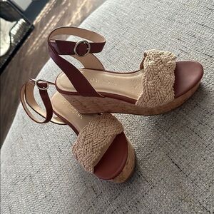 Jack Rogers Platform Samdals - size 7.5